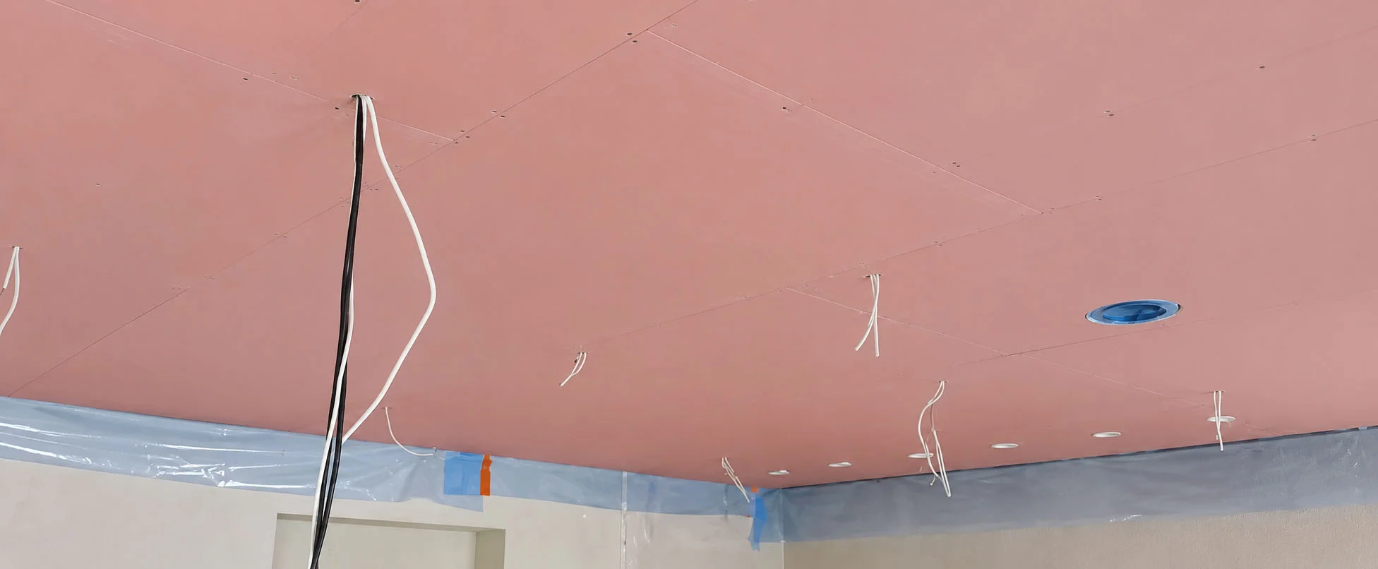 Fire rated plasterboard ceiling